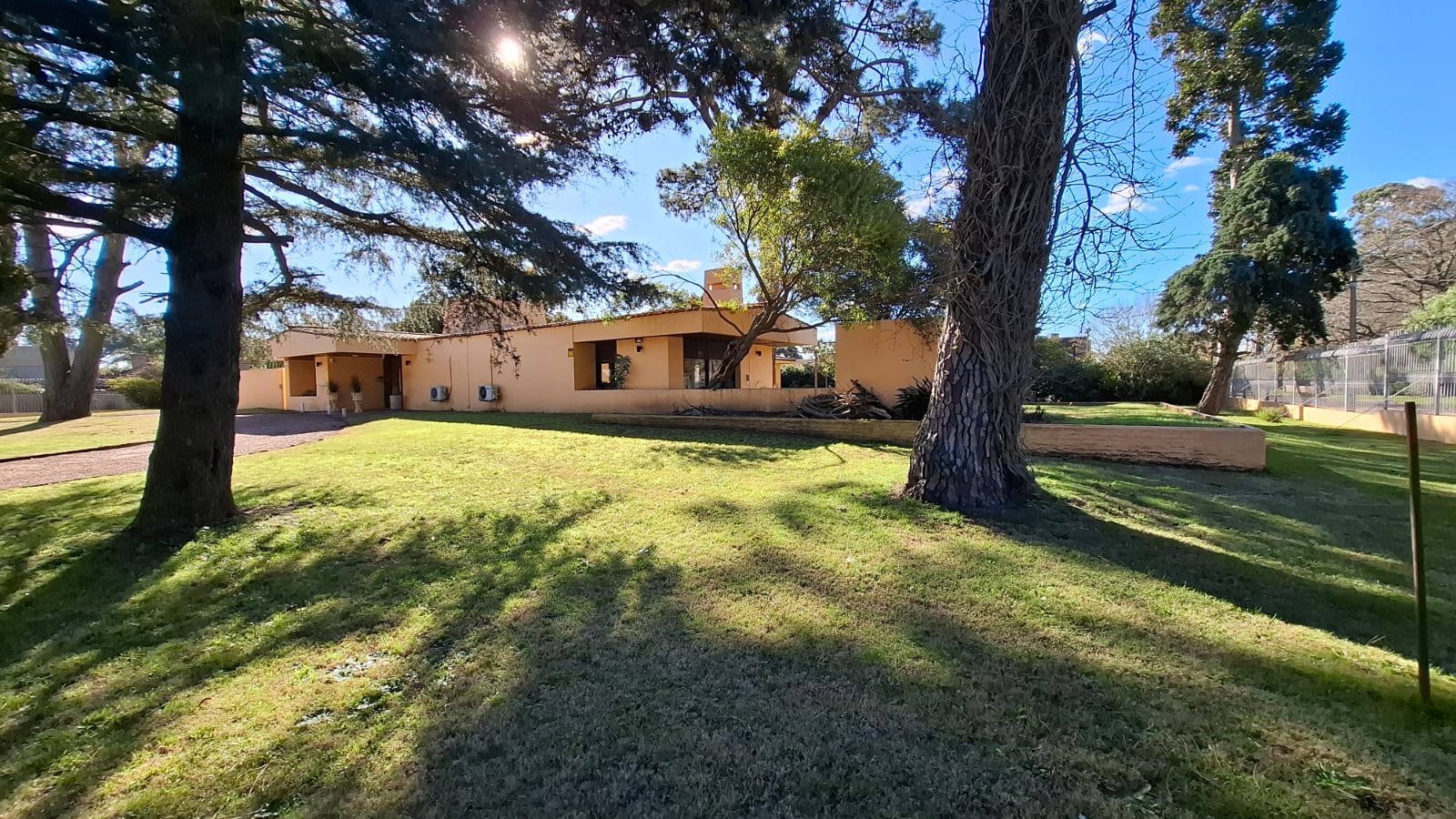 Descripción de la imagen 1